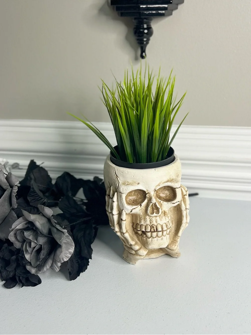 Gothic Resin Skull Flower Pot Planter